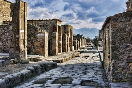 Pompeii Experience (Lunch included)