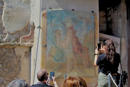 Pompeii & Vesuvius with light lunch
